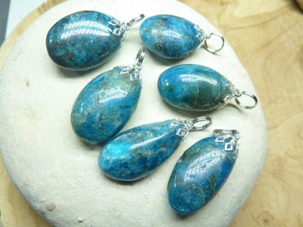 Pendentif Apatite bleue