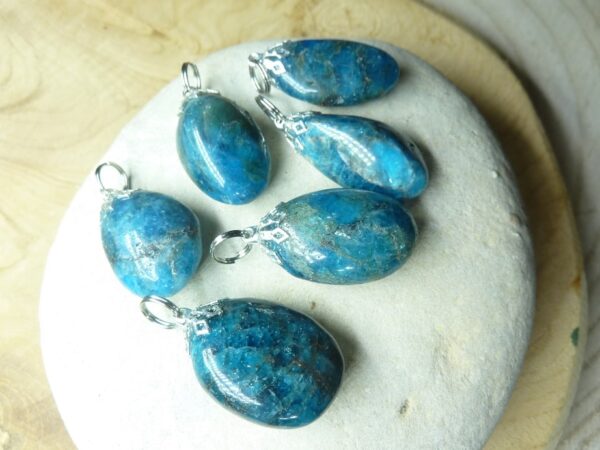 Pendentif Apatite bleue