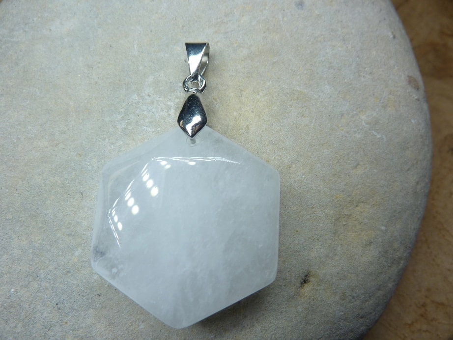 Pendentif quartz cristal de roche sceau de Salomon 