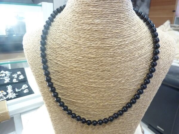 Collier ou bracelet Tourmaline noire-perles boules 8 mm