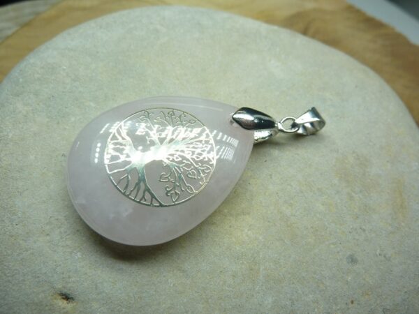 Pendentif Quartz rose arbre de vie