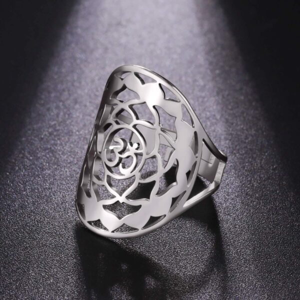 Bague lotus Om réglable ref argent