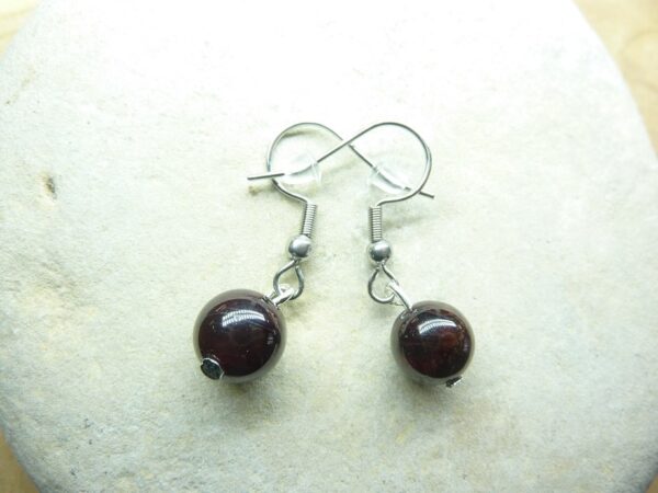 Boucles d'oreilles Grenat rouge 8 mm