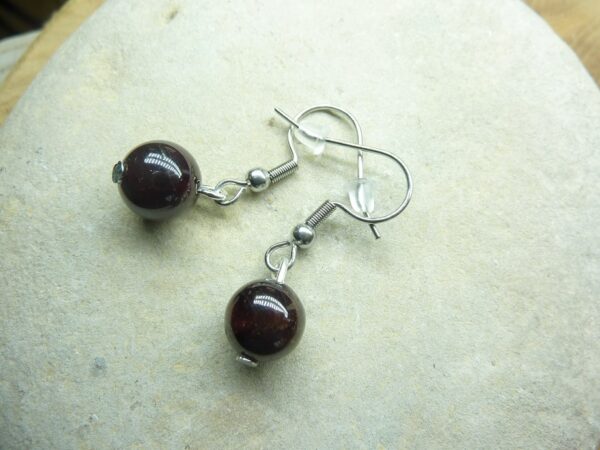 Boucles d'oreilles Grenat rouge 8 mm