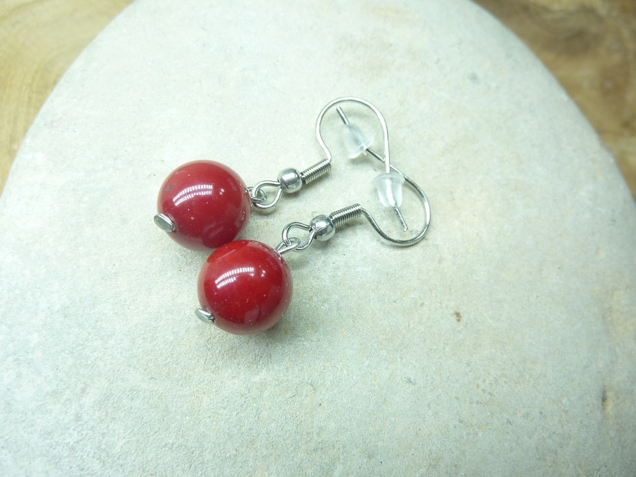 Boucles d'oreilles Corail rouge - perles rondes 10 mm