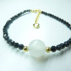 Bracelet “Protection & no stress” en Spinelle noir-Pierre de lune