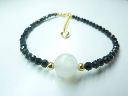 Bracelet “Protection & no stress” en Spinelle noir-Pierre de lune
