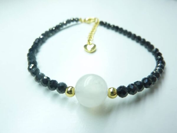 Bracelet “Protection & no stress” en Spinelle noir-Pierre de lune