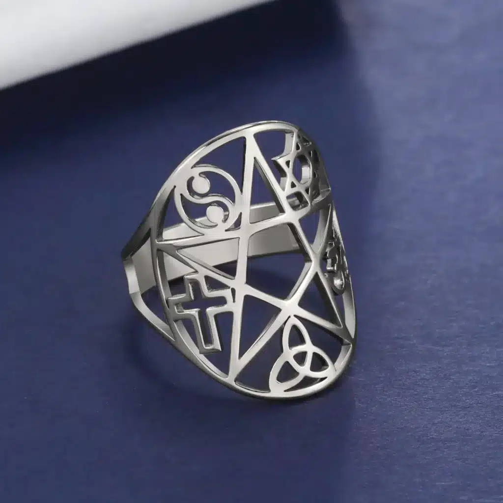 La signification du pendentif, bague nœud de sorcière (Wiccan)