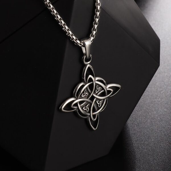Pendentif noeud de sorcière (Wiccan) ref 2