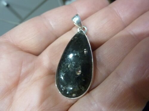 Pendentif Nuummite ref 3808