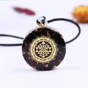 Collier pendentif Sri Yantra- Obsidienne noire orgonite