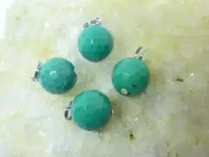 Pendentif Chrysoprase perles à facettes