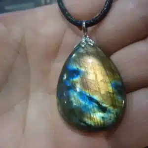 Pendentif pierre naturelle