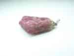 Pendentif spinelle rouge brut pierre rare et exceptionnelle ref 241
