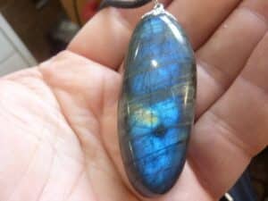 Pendentif Labradorite spécial pour thérapeute GG ZR01