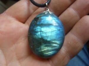 Pendentif Labradorite spécial pour thérapeute GG A29