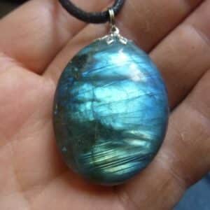Pendentif Labradorite spécial pour thérapeute GG A29