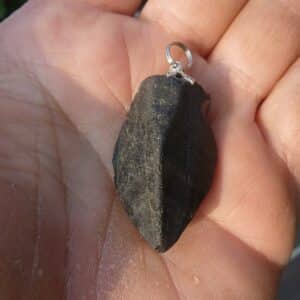Pendentif Spinelle noir 20,5 gr ultra rare gg F54
