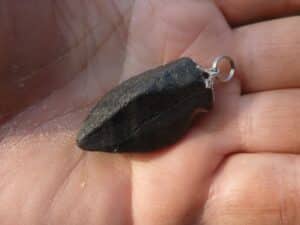 Pendentif Spinelle noir 20,5 gr ultra rare gg F54