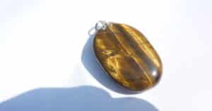 Pendentif Oeil de tigre GG J02