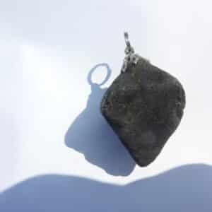 Pendentif Spinelle noir 24,5 gr ultra rare gg K1