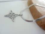 Collier Pendentif noeud de sorcière (Wiccan) ref 02 argent