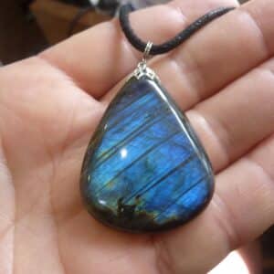 Pendentif Labradorite spécial pour thérapeute GG 1806