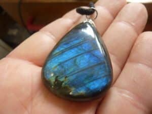 Pendentif Labradorite spécial pour thérapeute GG 1806