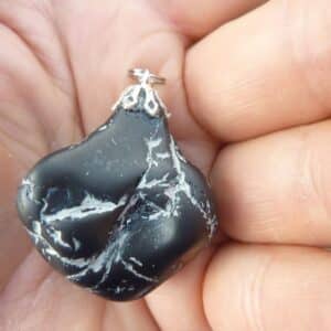 Pendentif Spinelle noir 46,4 gr ultra rare gg 654
