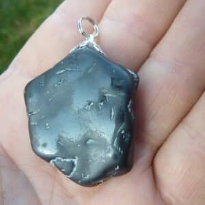 Pendentif Spinelle noir 31,8 gr ultra rare gg 831