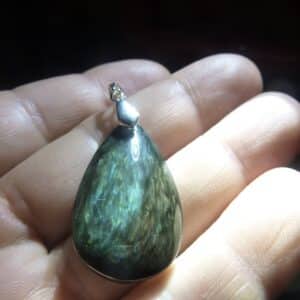 Pendentif Obsidienne oeil céleste mentogochol GG 3306