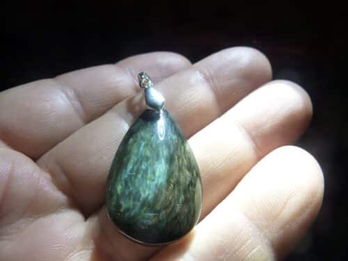 Pendentif Obsidienne oeil céleste mentogochol GG 3306