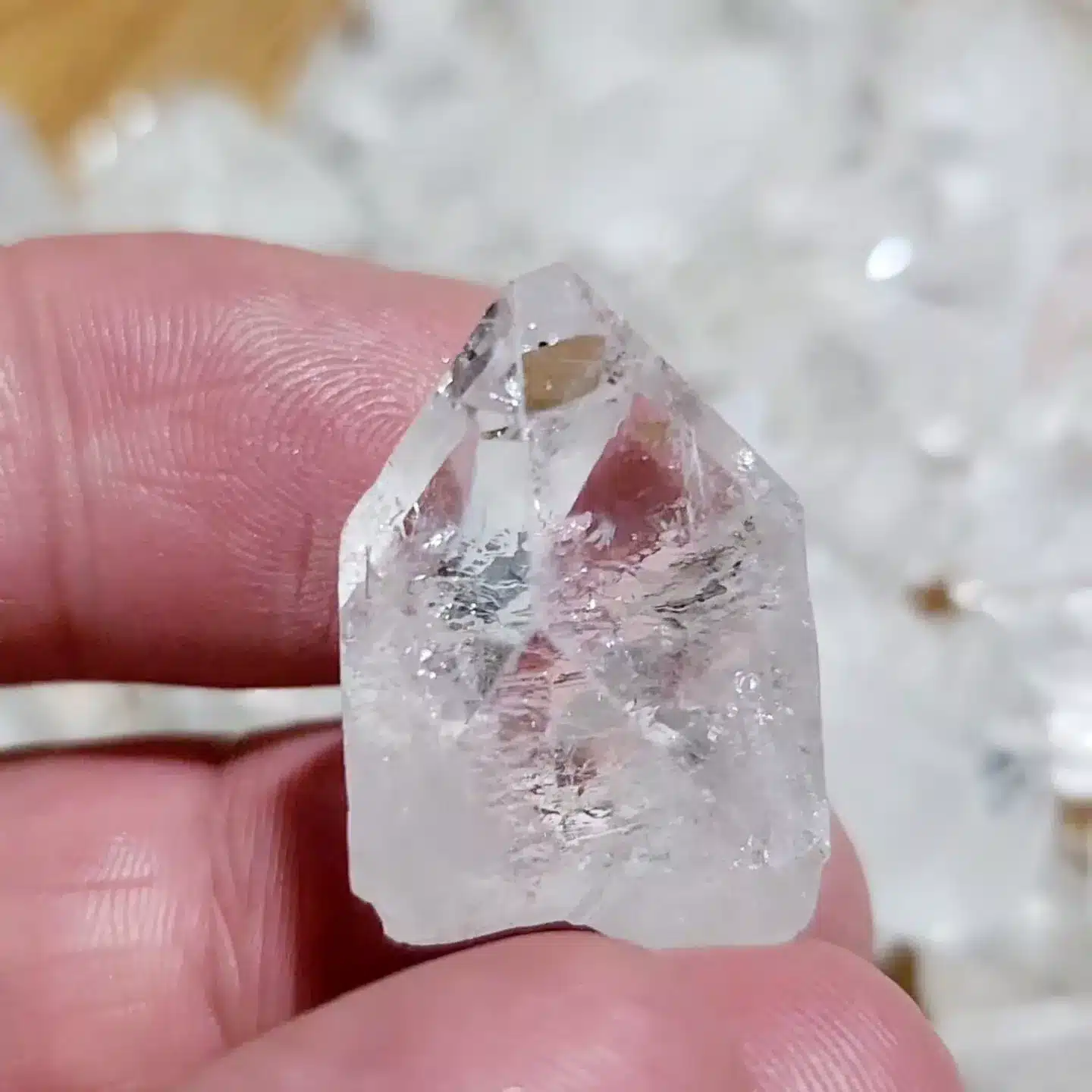 Apophyllite en lithothérapie : vertus, propriétés et usages