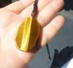 Collier pendentif Oeil de tigre Bouddha