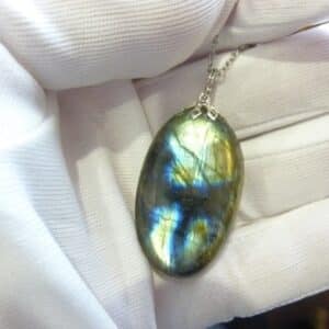 Collier pendentif Labradorite GG 3408 + chaine acier inoxydable 50 cm