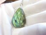 Collier pendentif Labradorite GG 2608 + chaine acier inoxydable 50 cm