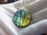 Collier pendentif Labradorite GG 6708 + chaine acier inoxydable doré 50 cm