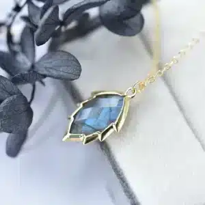 Collier pendentif Labradorite + chaine acier inoxydable 49 cm ref or