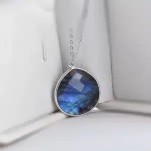 Collier pendentif Labradorite + chaine acier inoxydable 49 cm ref argent