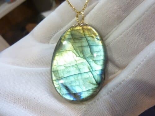 Collier pendentif Labradorite GG 3309 + chaine acier inoxydable doré 50 cm