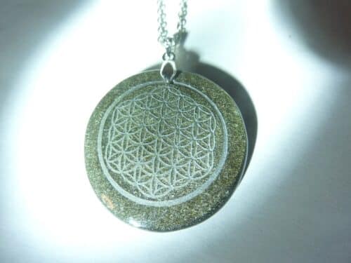 Pendentif Obsidienne dorée-Fleur de vie + chaine acier inoxydable 50 cm