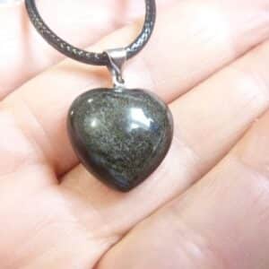 Pendentif coeur Obsidienne dorée + cordon en coton cirée 56 cm