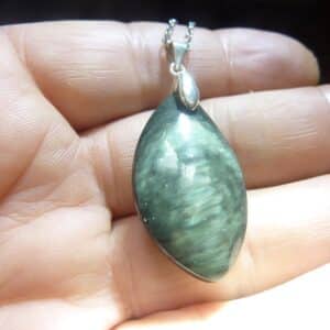 Pendentif Obsidienne mentogochol ( Manta huichol ) argent 925 GG 4309