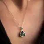 Pendentif protection Labradorite + chaine acier inoxydable 50 cm